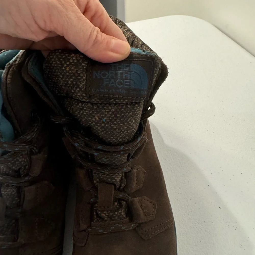 The North Face Ballard Roll Down SE Snow Boots size 7